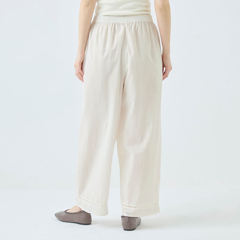 モデル身長166cm／M～L ※写真は撮影用のため股下+6㎝になります。