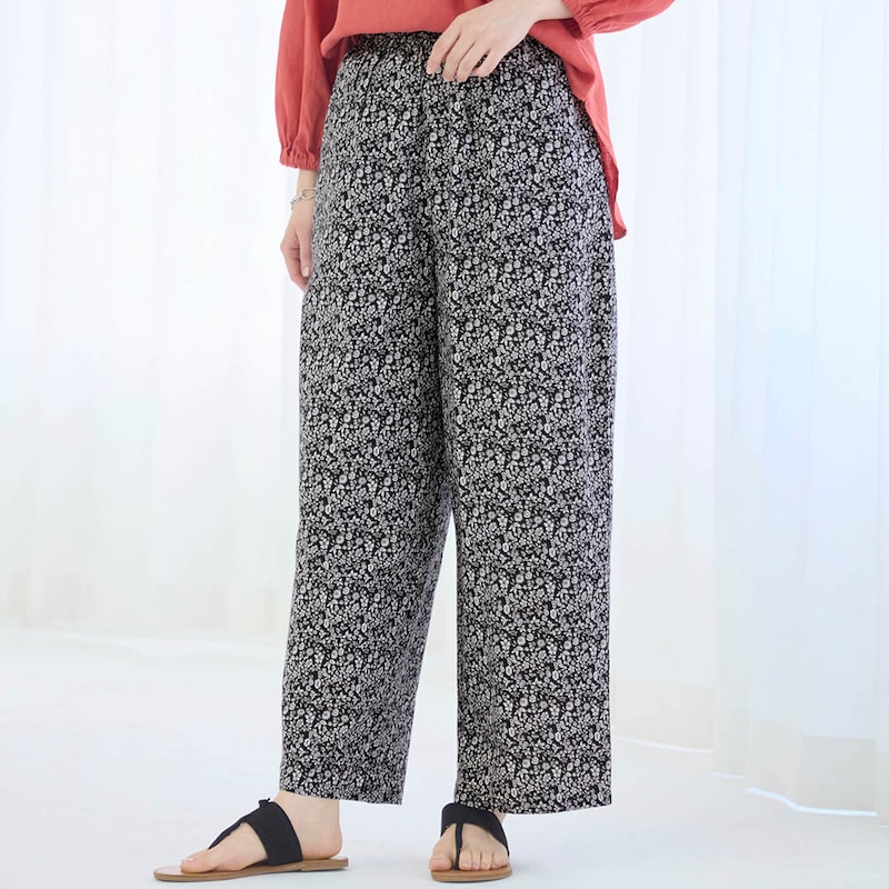 ブラック系フラワー