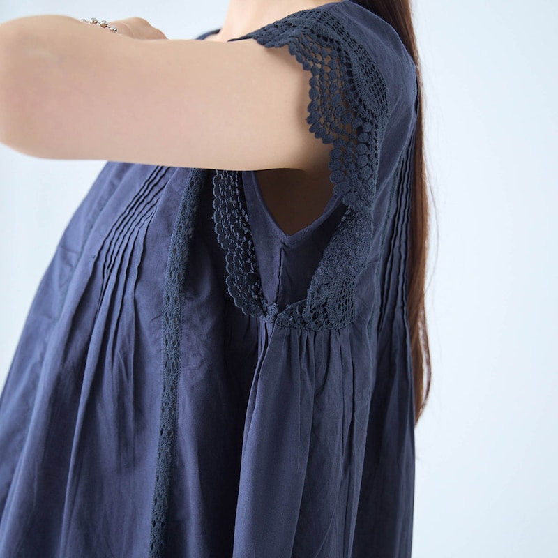 脇下はマチ付きなのでインナーが見えにくい