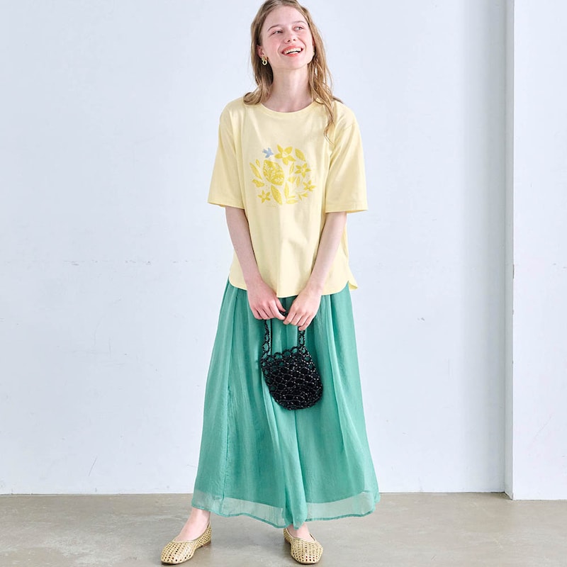 モデル身長168cm/M　レモン着用