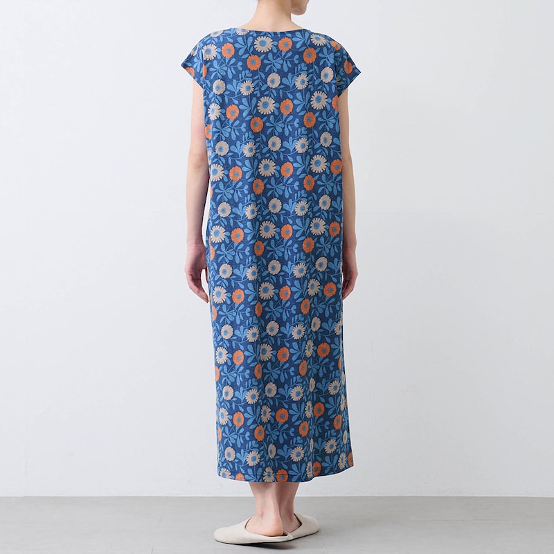 モデル身長167cm/M ※写真は撮影用のため、身丈＋6cmになります