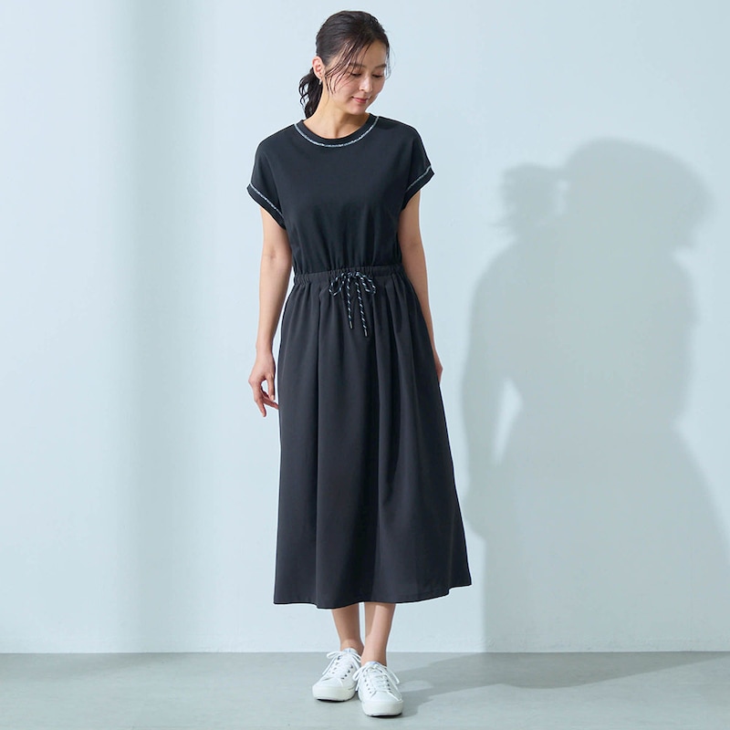 モデル身長167cm／M ※写真は撮影用のため身丈+3cmになります。