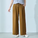 ブラウンカーキ