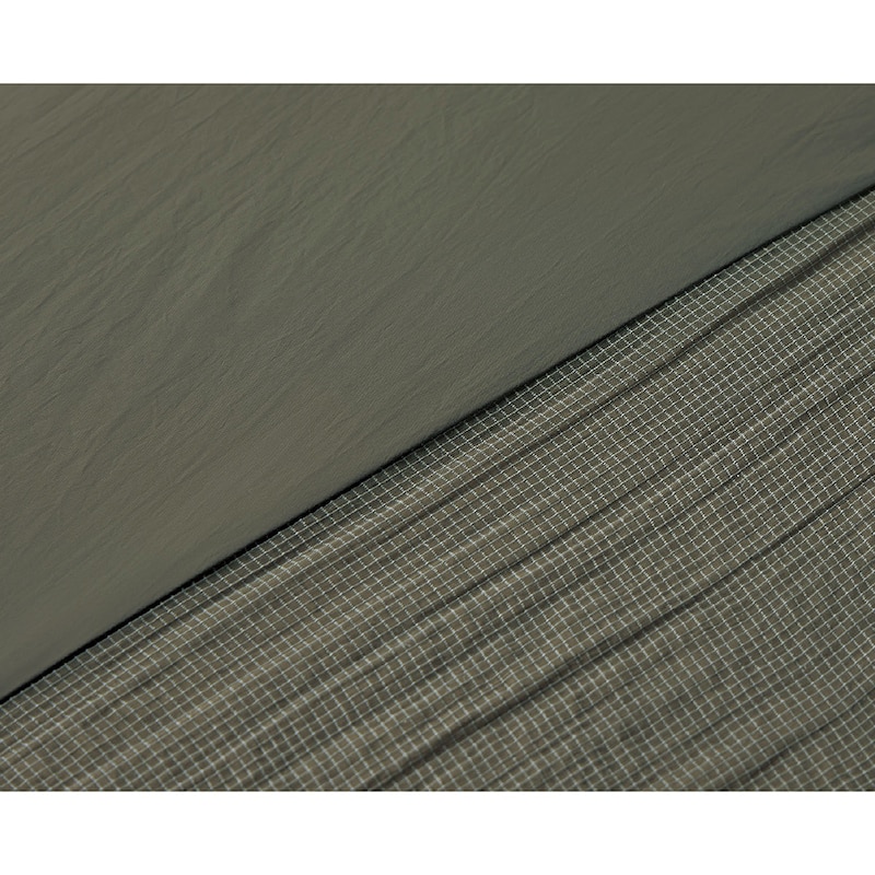 腕部分の外側はUVカット生地、内側は蒸れにくいメッシュ生地