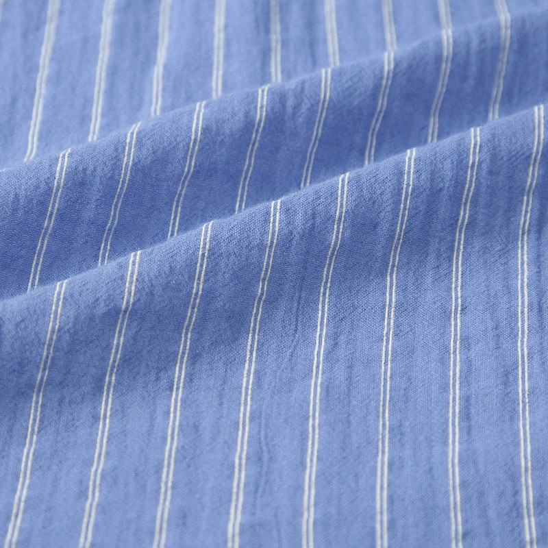 身生地は綿100％の薄手コットン素材