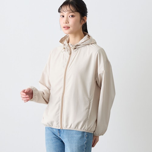 ポケッタブルパーカー