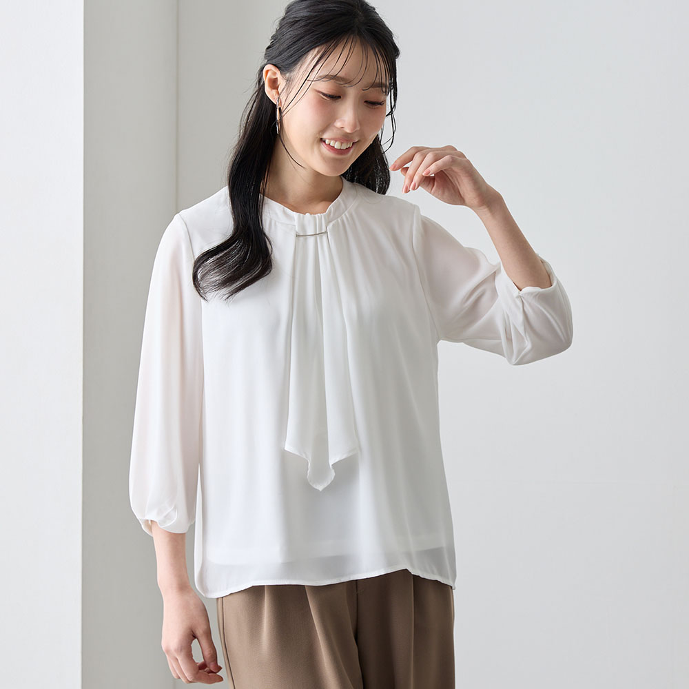 【ベルメゾン】アクセ付きボウタイブラウス 【ベルメゾン】アクセ付きボウタイブラウス