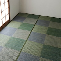 ブルー