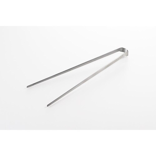 先が自然に揃う。繊細な盛り付けにも「Saibashi / Moribashi」