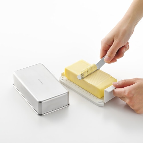 冷蔵庫から出したてでもふわっと、バターナイフ&バターケース「Nulu / Butter Case」