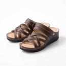 ダークブラウン