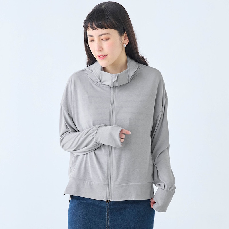 モデル身長166cm／M