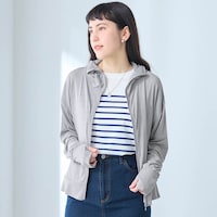 グレー