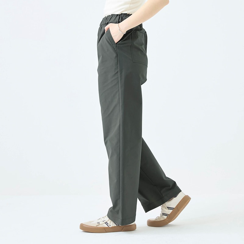 モデル身長166cm／M ※写真は撮影用のため股下+6㎝になります。