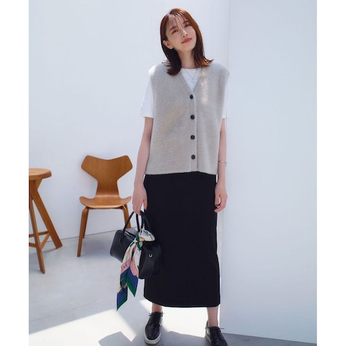 【UNFILO／アンフィーロ】BEAUTY MOVE Iラインスカート