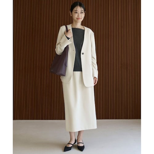 【UNFILO／アンフィーロ】BEAUTY MOVE Iラインスカート