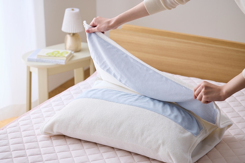 特殊な生地同士がぴたっと密着するから、巻くだけで簡単に装着できる