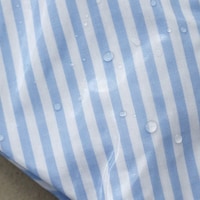 雨で濡れて汚れてもさっと拭き取れるので、お手入れ楽々