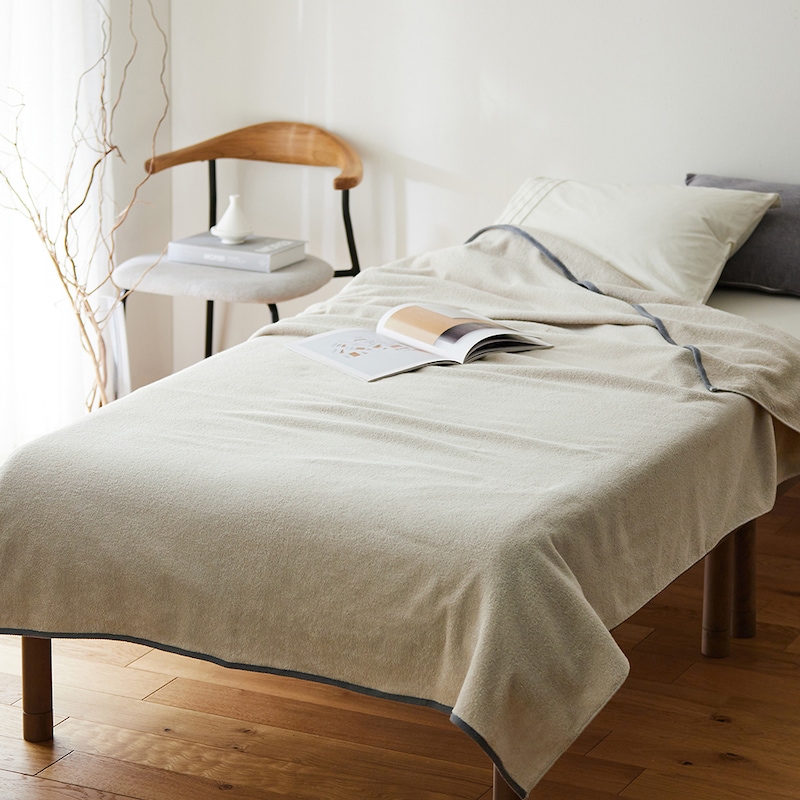 ナチュラルベージュ