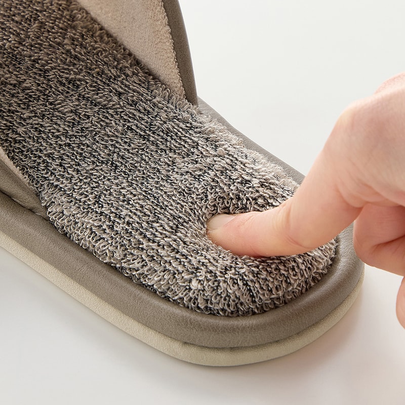 低反発ウレタン入りでふかふかとした踏み心地