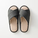 チャコールグリーン