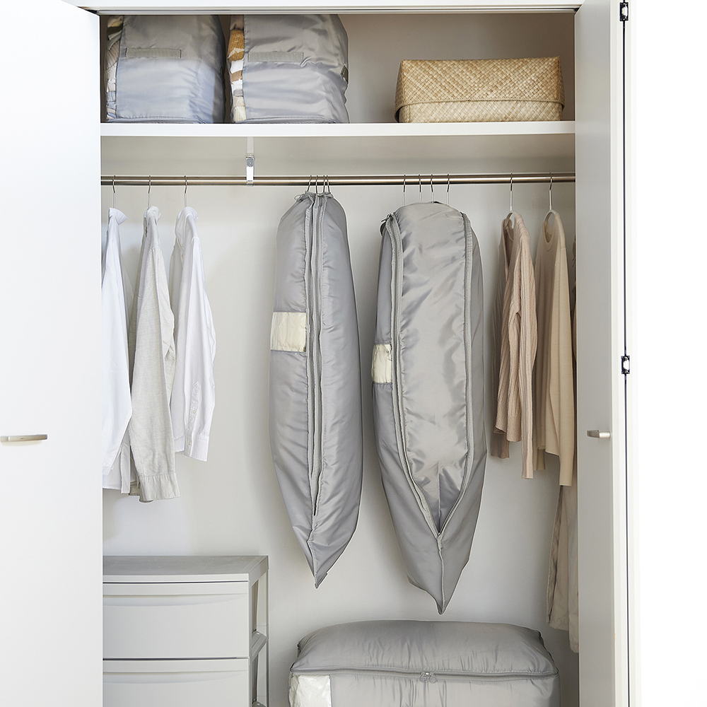 【BELLE MAISON DAYS】防ダニ・防カビ機能のファスナー圧縮ダウン衣類収納袋(吊り下げ式)