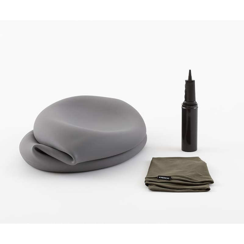 エアポンプで膨らませるエアクッション構造のため、未使用時は空気を抜いて収納ができます