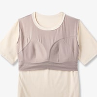 下垂やバスト流れが気になる大人女性の悩みをカバーする大きめの三角カップ