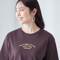 プリント位置をあえて少し上にして、胸の位置を高く見せる効果も