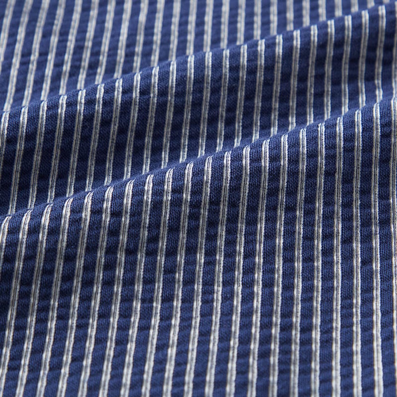 凹凸があって肌離れのよいカットソー素材