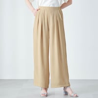 モデル身長167cm／M ※写真は撮影用のため股下+3cmになります。
