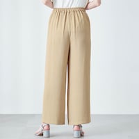 モデル身長167cm／M ※写真は撮影用のため股下+3cmになります。