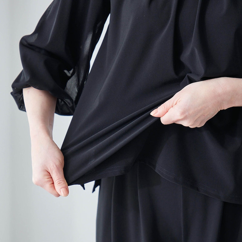 ストレッチ入りのカットソー素材だから動きやすい