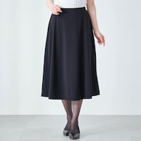 モデル身長167cm／M ※写真は撮影用のため総丈+3cmになります。