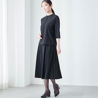 モデル身長167cm／M ※写真は撮影用のため総丈+3cmになります。