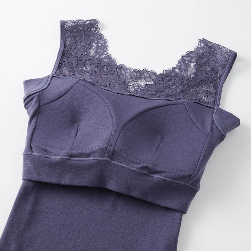 大きめカップでバストをすっぽり包み込む