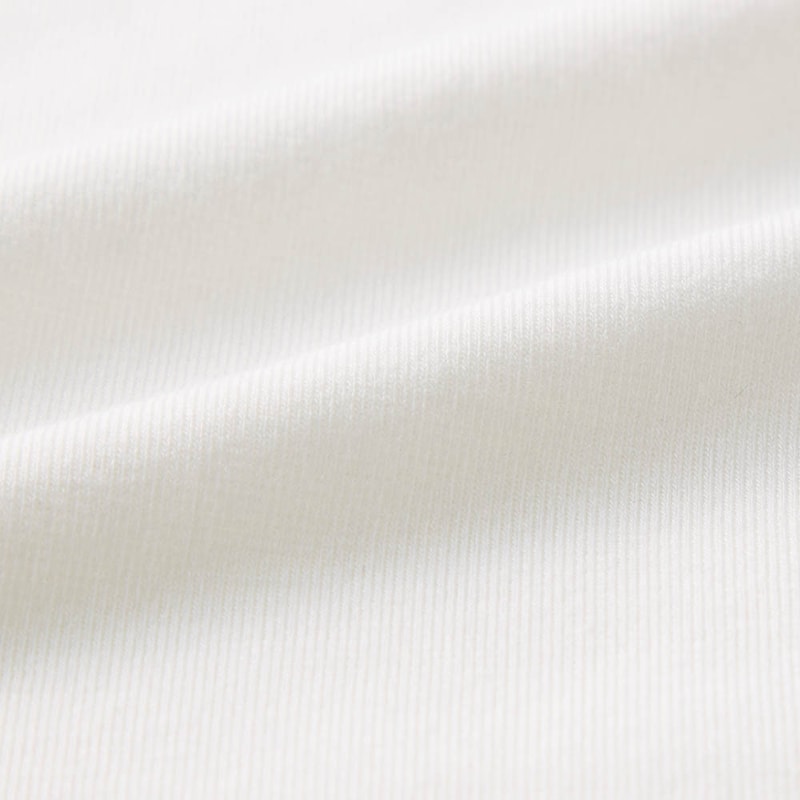 吸水速乾機能付きで汗によるムレを軽減