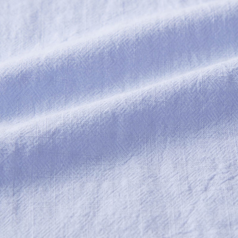 肌離れがよく軽やかなスラブ調素材