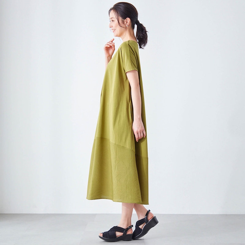 モデル身長167cm／M ※写真は撮影用のため身丈+3cmになります。