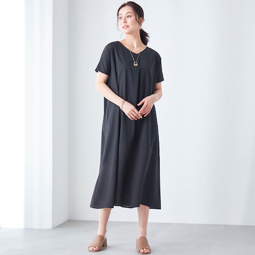 布帛切替えカットワンピース