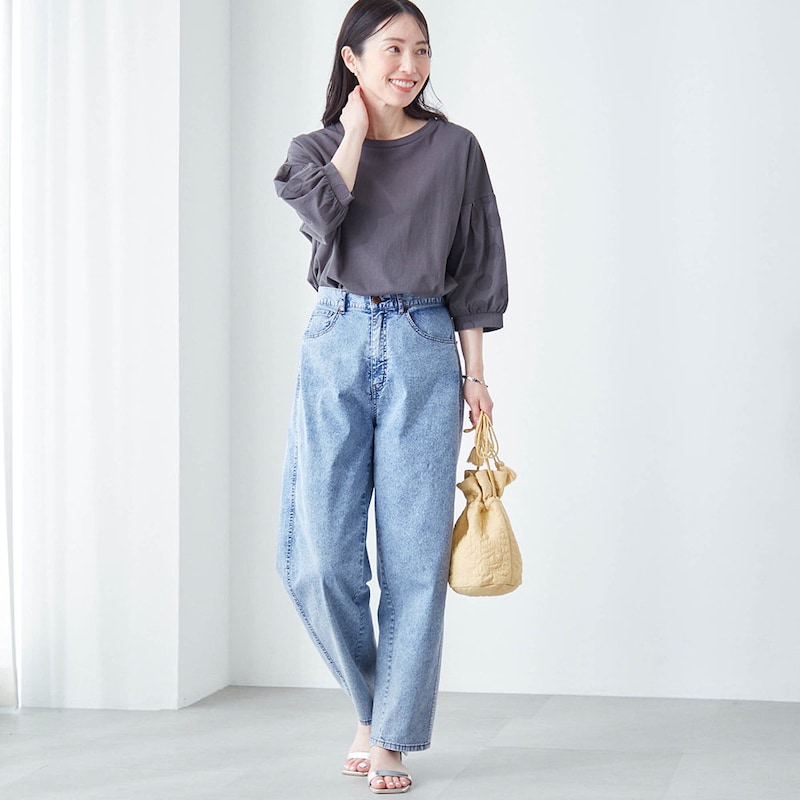 モデル身長167cm／M ※写真は撮影用のため股下+3cmになります。