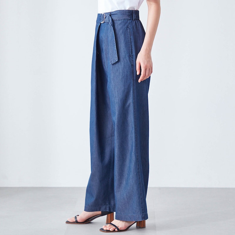 モデル身長167cm／M ※写真は撮影用のため股下+3cmになります。