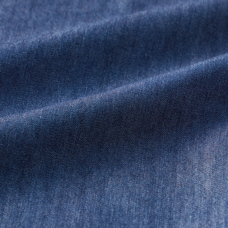 柔らかく馴染みの良いライトオンスのデニム素材