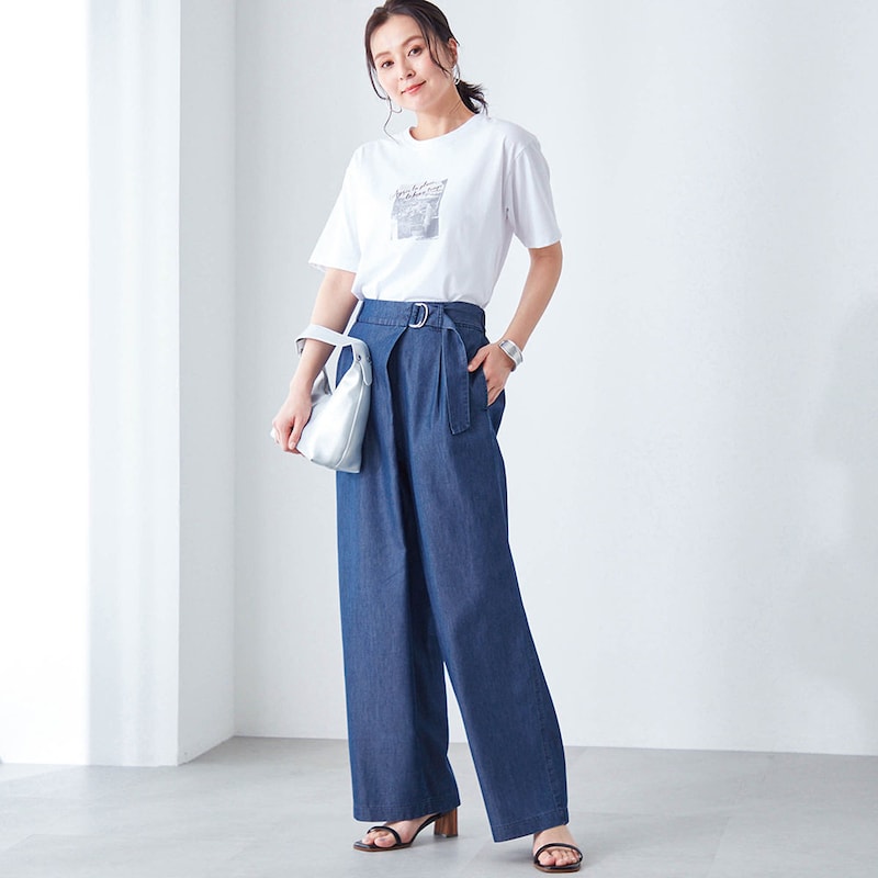 モデル身長167cm／M ※写真は撮影用のため股下+3cmになります。