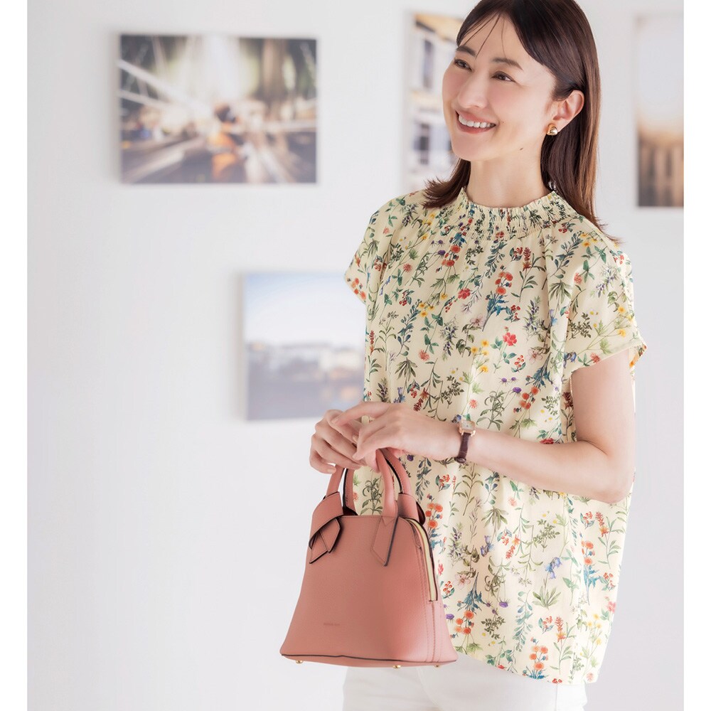 【ベルメゾン】襟シャーリングフレンチ総柄ブラウス