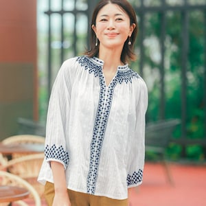 【ベルメゾン】刺繍ブラウス