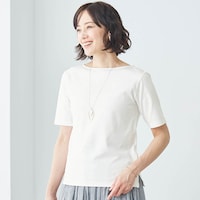 オフホワイト