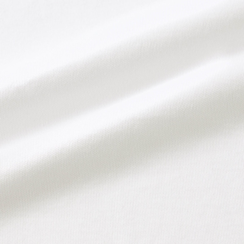 身生地はシルケット加工が施された、綿100%素材のなめらかさが肌にさらりと心地いい 