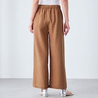モデル身長167cm／M