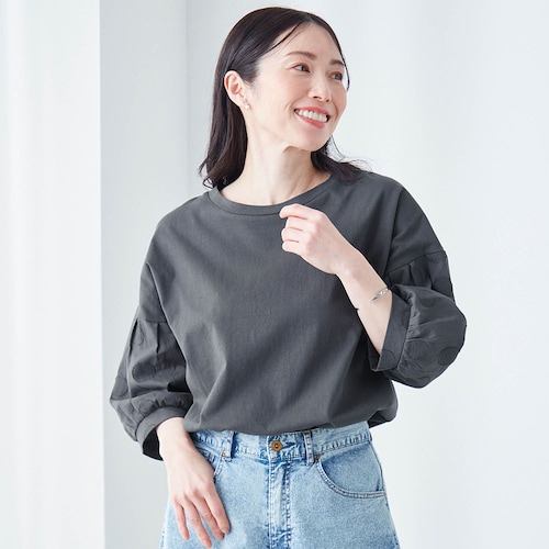 ドット異素材スリーブの七分袖プルオーバー